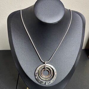 Multi Tone Snake Chain Hammered Pattern Articulated Circle Charm Necklace